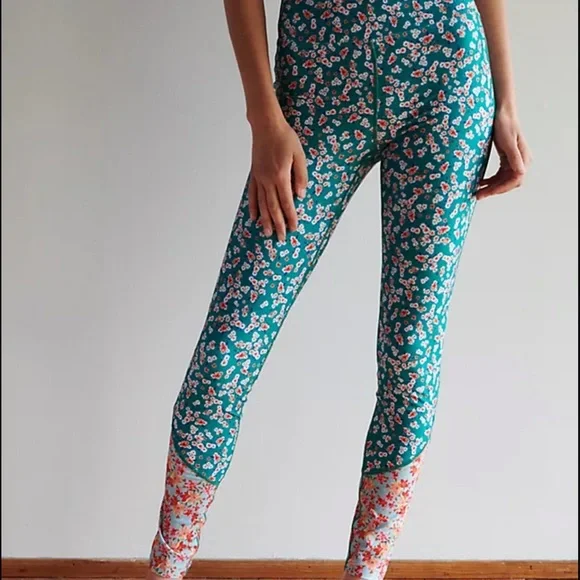 *Anthropologie Kachel Floral Contrast Leggings - Picture 5 of 5